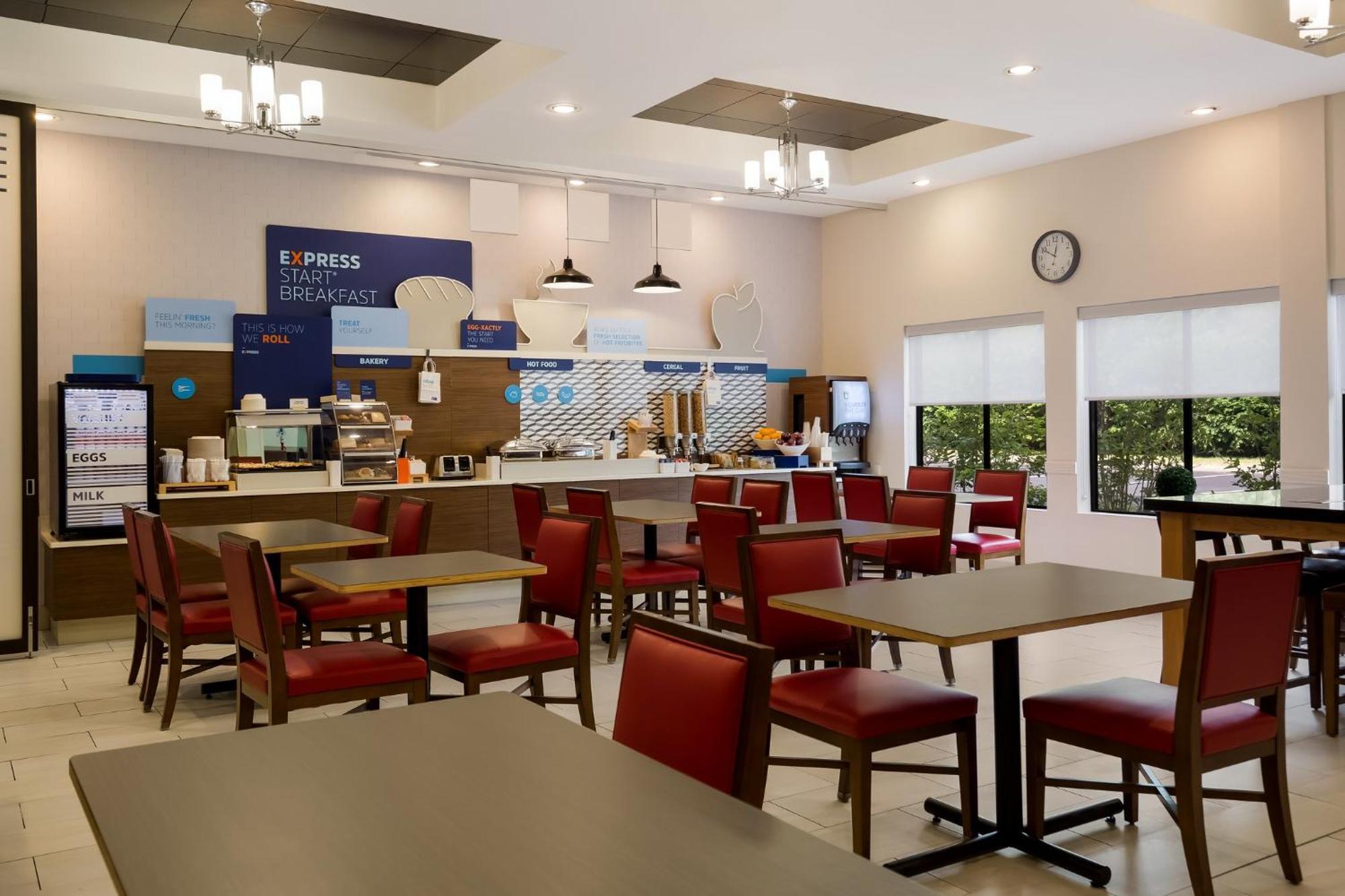 Holiday Inn Express Hotel & Suites Newton Sparta By Ihg Exterior foto