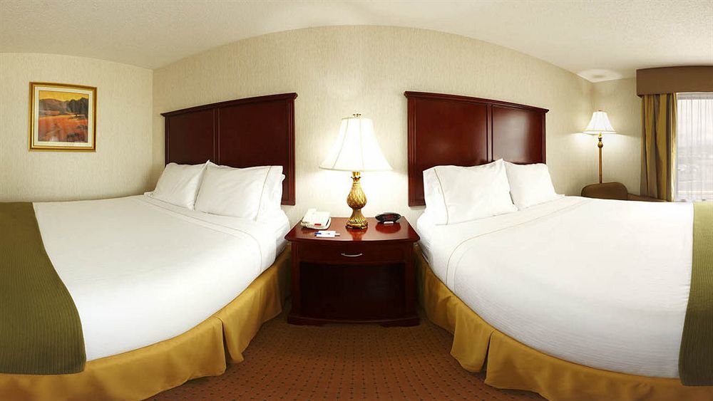 Holiday Inn Express Hotel & Suites Newton Sparta By Ihg Exterior foto